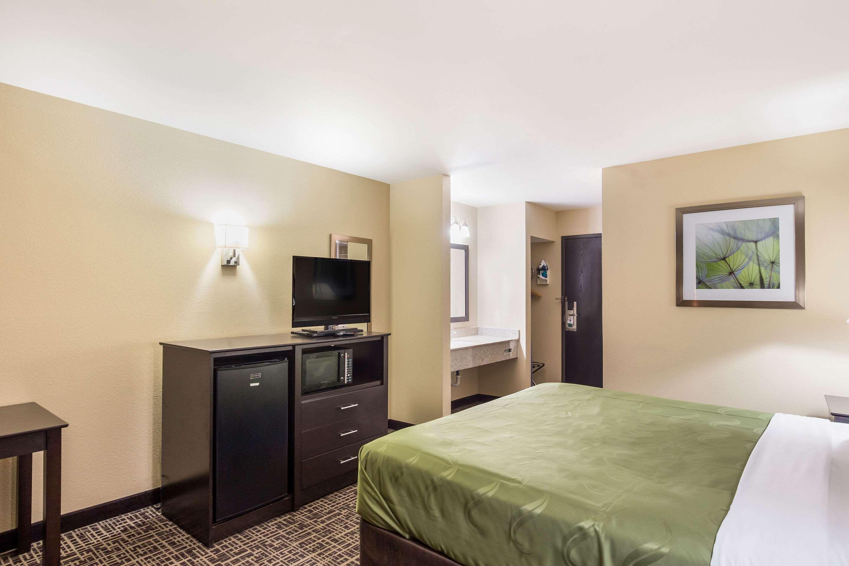 Quality Inn & Suites Caseyville - St Louis Exterior foto
